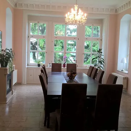 Villa-unger Villa *
